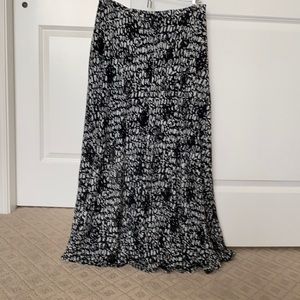 Vince Camuto skirt